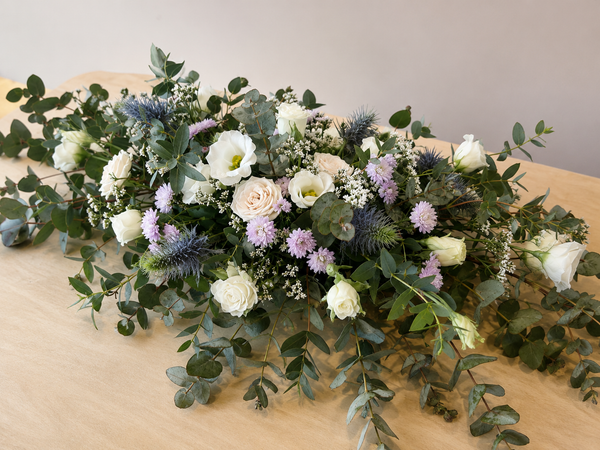 Sympathy tribute arrangement