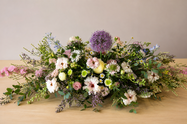 Sympathy tribute arrangement